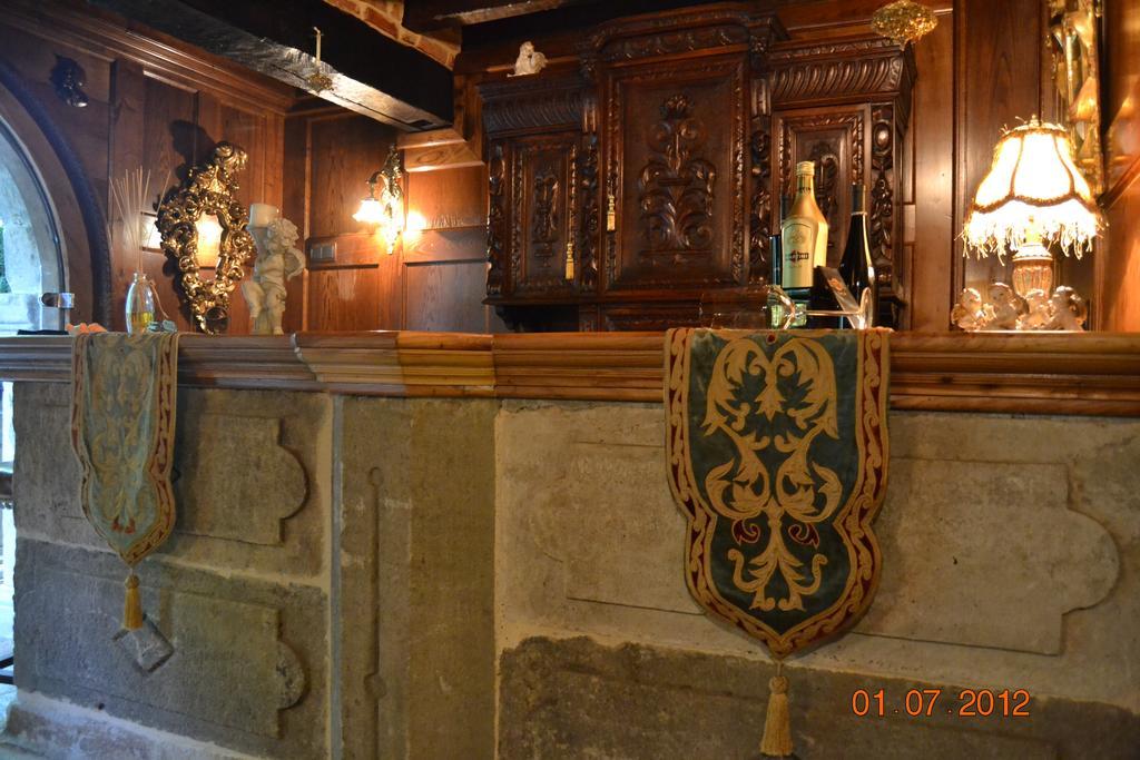 Palacio De Trasvilla Escobedo Buitenkant foto