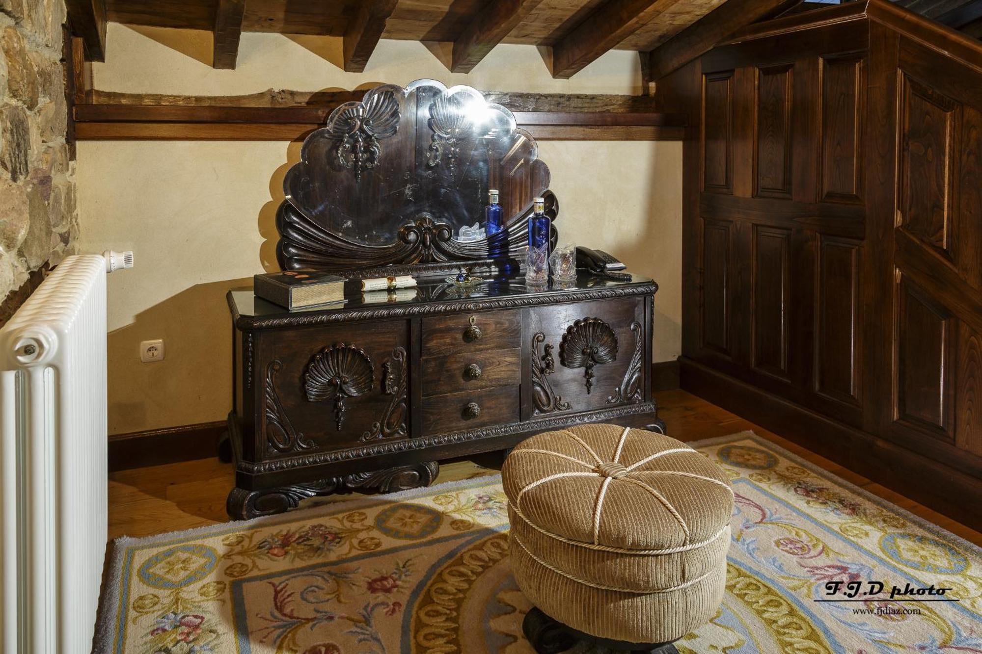 Palacio De Trasvilla Escobedo Kamer foto